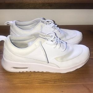 Nike Women’s White Air Max Thea’s